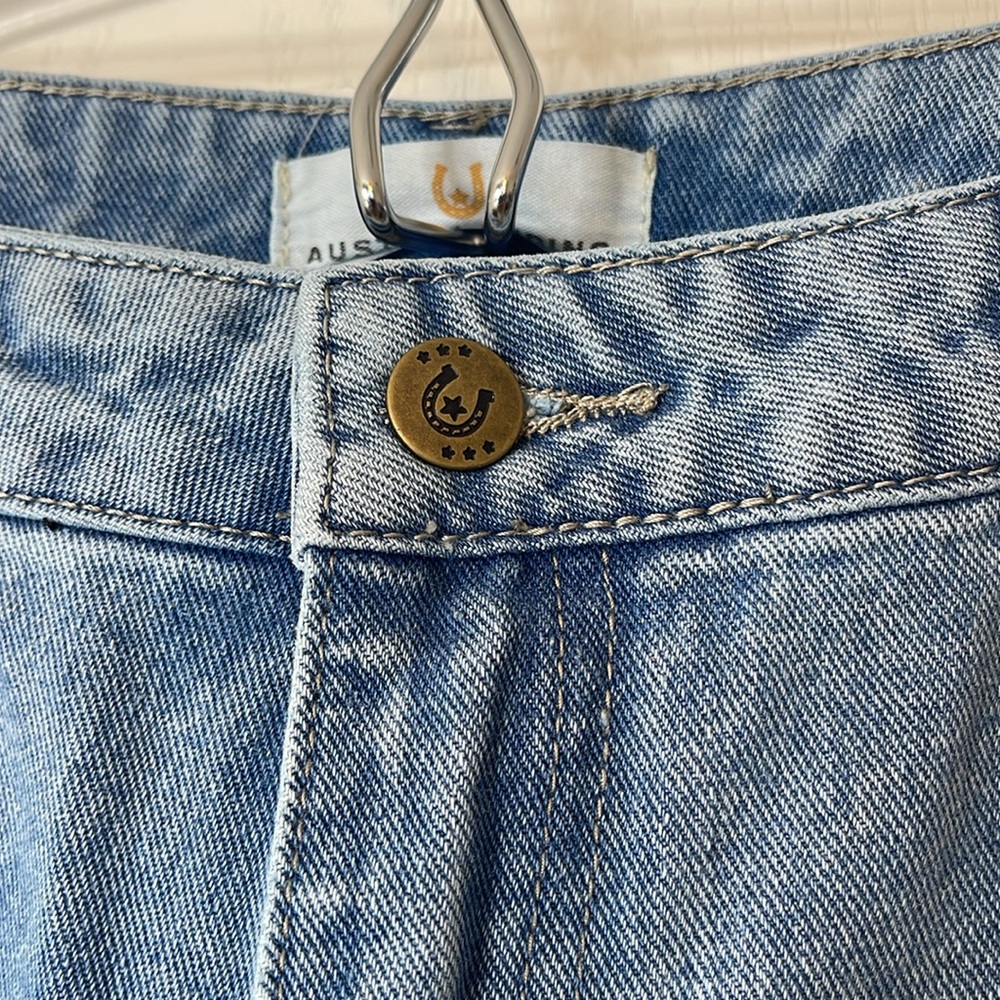 Austin Landing High Rise Denim Shorts Bermuda Length Size 11 - Picture 6 of 16